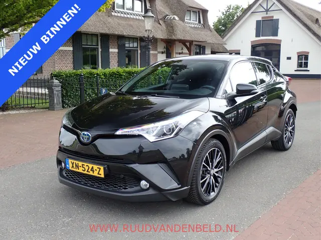 Toyota C-HR 1.8 Hybrid 2018 Hybride Benzine 1