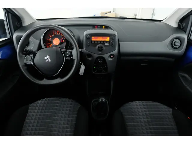 Peugeot 108 3