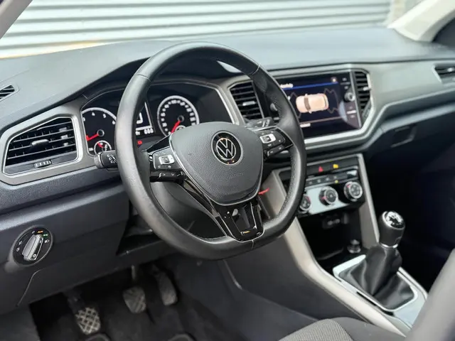 Volkswagen T-Roc 1.5 TSI Style 2021 Benzine 30