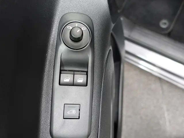 Peugeot Partner 1.5 L2 2023 Diesel 8