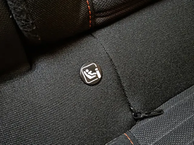 Peugeot 2008 1.2 PureTech Active 2022 Benzine 18