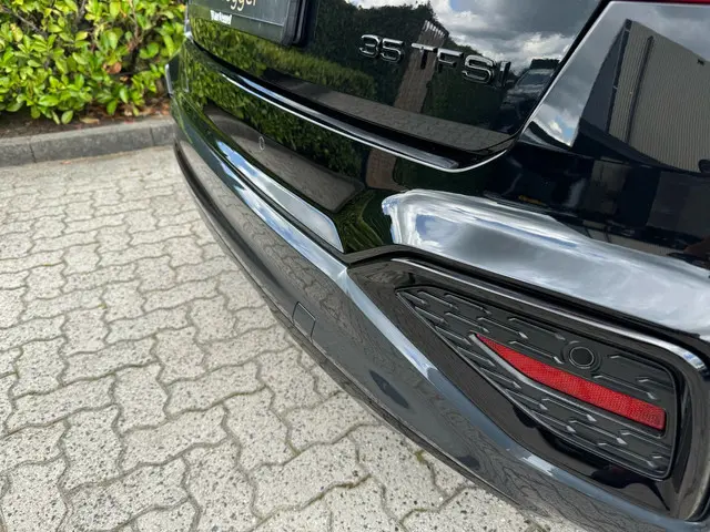 Audi Q2 35 TFSI S Edition 2024 Benzine 18