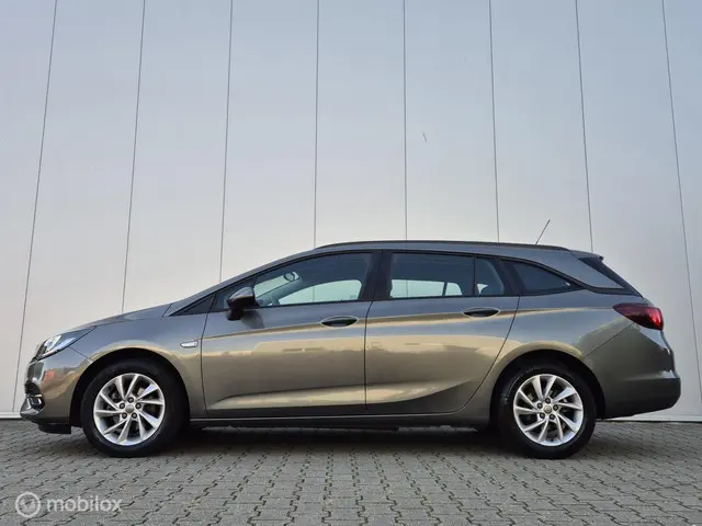 Opel Astra Sports Tourer 1.2 Edition 2020 Benzine 2
