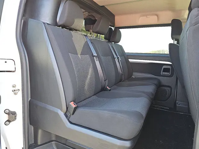 Peugeot Expert 2.0 2021 Diesel 16