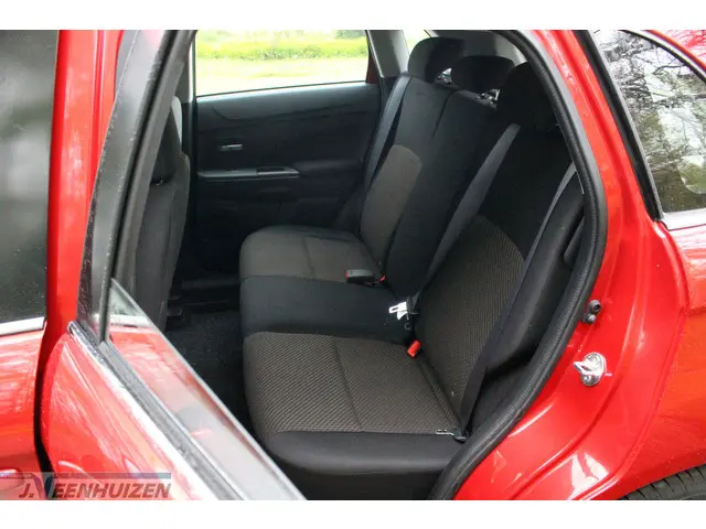 Mitsubishi ASX 1.6 Cleartec Bright 2016 Benzine 11