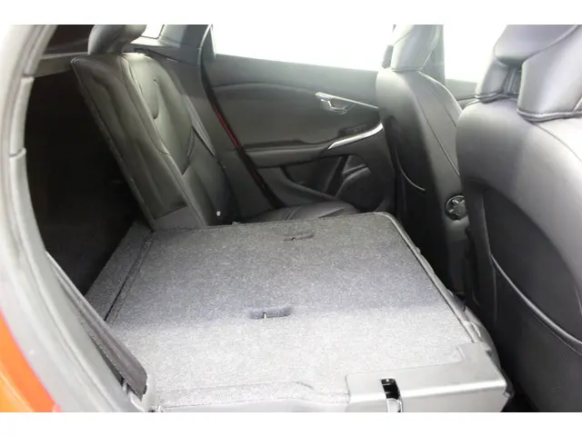 Volvo V40 T2 Polar+ Automaat 2019 Benzine 13