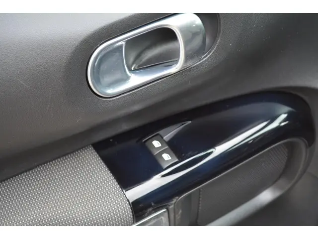 Citroën C4 Cactus 1.6 BlueHDi Business Plus 2017 Diesel 20