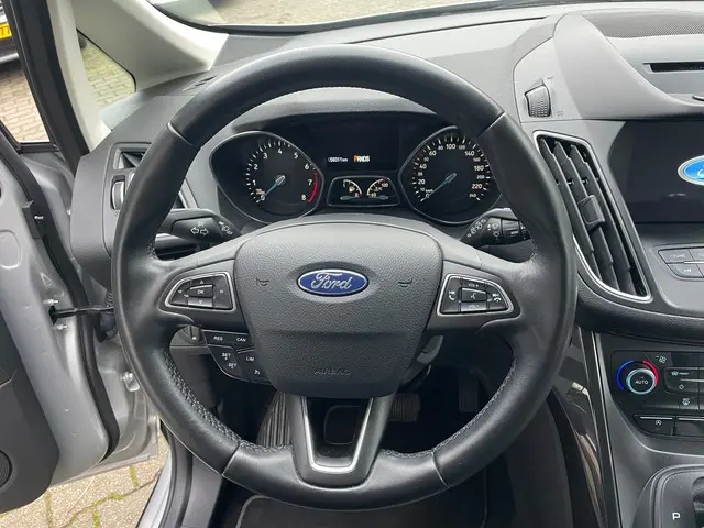 Ford C-MAX 1.5 Titanium 2018 Benzine 12