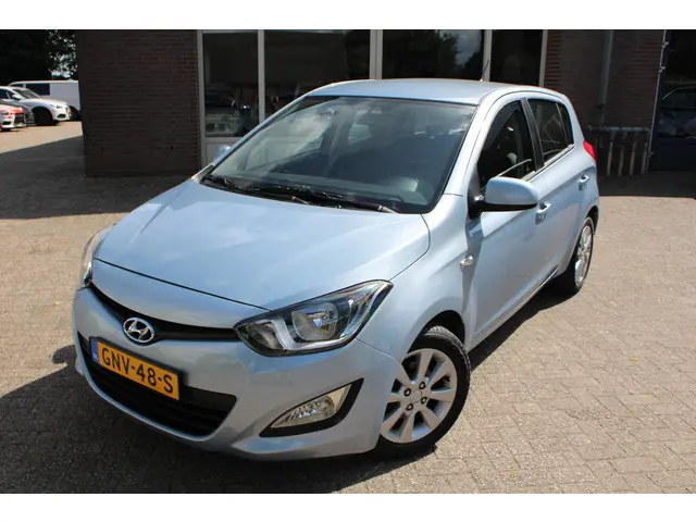Hyundai i20 1.4i 2014 Benzine 1