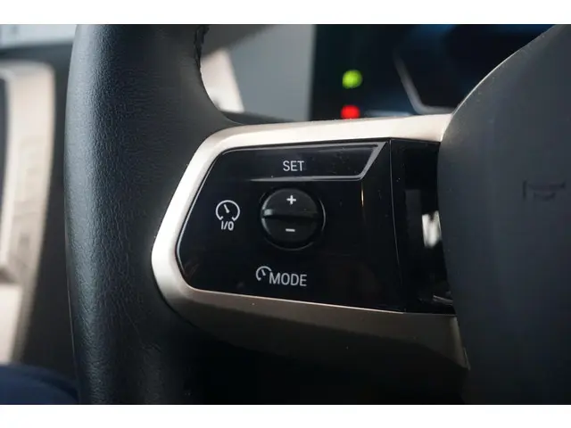 BMW iX xDrive40 2023 Elektrisch 13