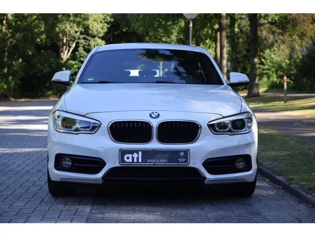 BMW 1 Serie 118i Corporate Lease Executive 2018 Benzine 9