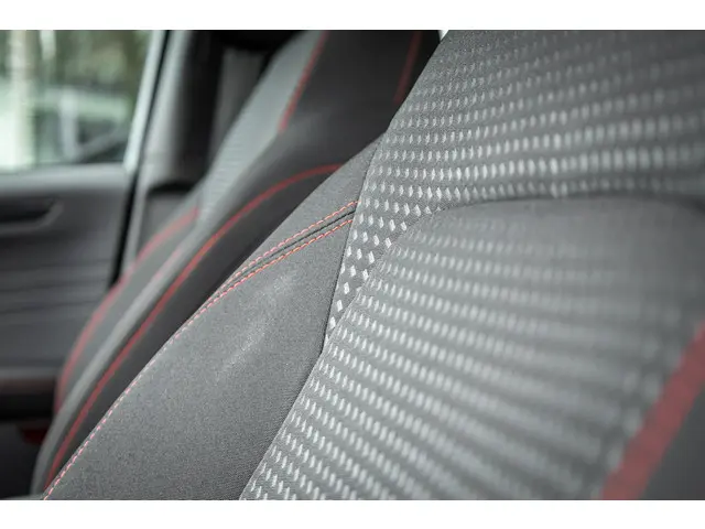 Ford Kuga 2.5 PHEV ST-Line 2023 Hybride Benzine 39