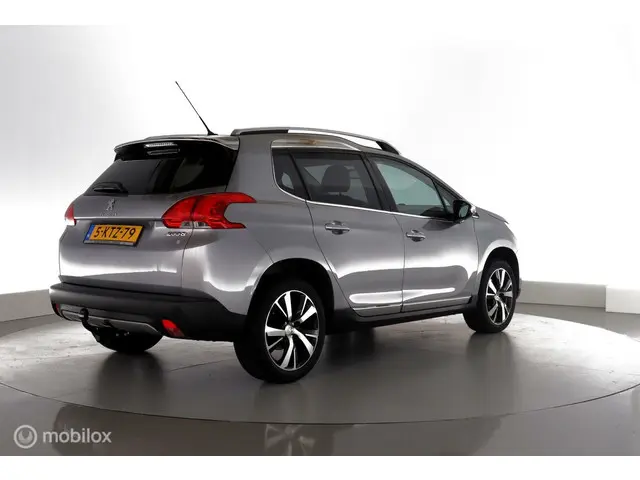 Peugeot 2008 1.6 VTi Féline trekhaak|nav|lmv17 2013 Benzine 3