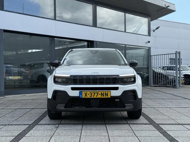 Jeep Avenger Longitude 54 kWh Aut. 2023 Elektrisch 8