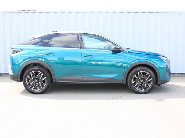 Peugeot 3008 1.2 Hybrid 145 Allure 2025 Hybride Benzine 8