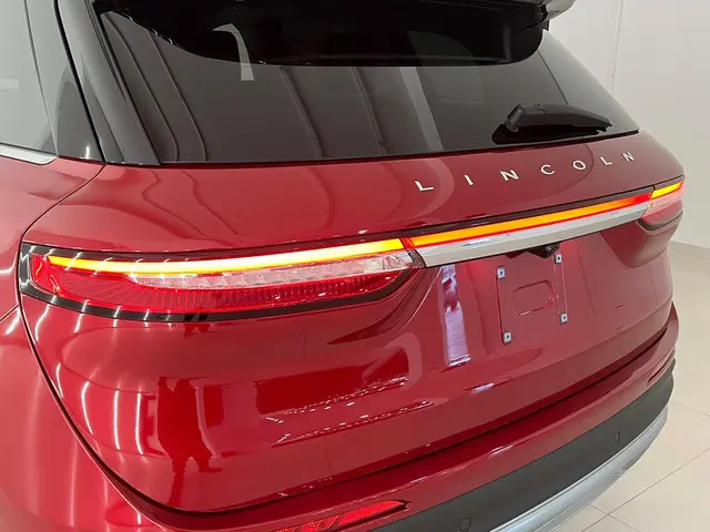 Lincoln Corsair 2.0T Reserve 2021 Benzine 25