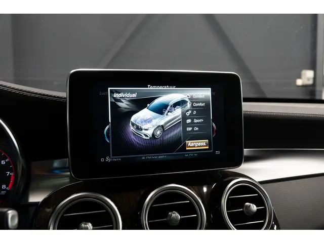 Mercedes-Benz GLC AMG 63 S 4MATIC+ 2018 Benzine 35