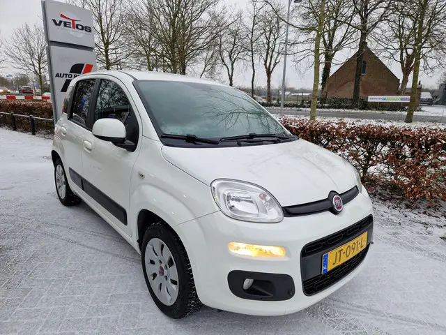 Fiat Panda 0.9 TwinAir Lounge AUTOMAAT/NAVI 2016 Benzine 15