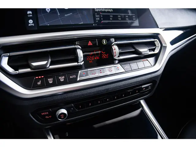 BMW 3 Serie Touring 330i Executive Edition 2020 Benzine 16