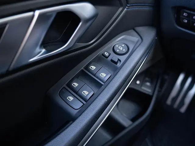 BMW 3 Serie Touring 330e 2021 Hybride Benzine 35