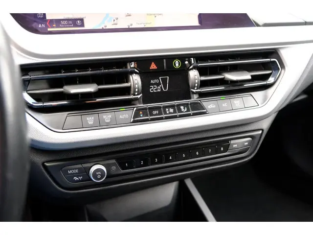 BMW 1 Serie 116d Navi|Clima|LMV|PDC 2020 Diesel 13