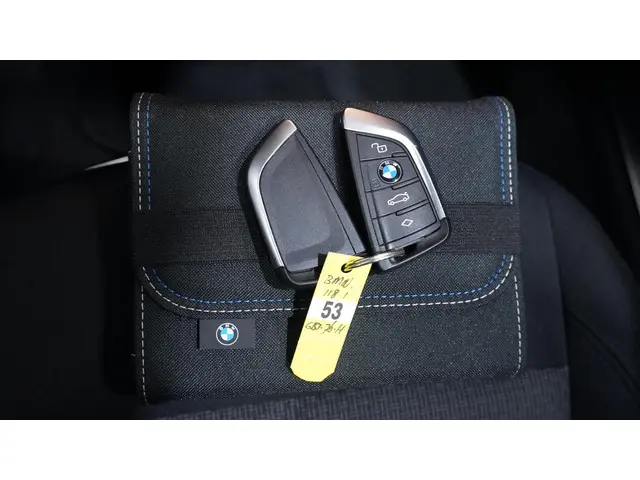 BMW 1 Serie 118i Advantage 2022 Benzine 43