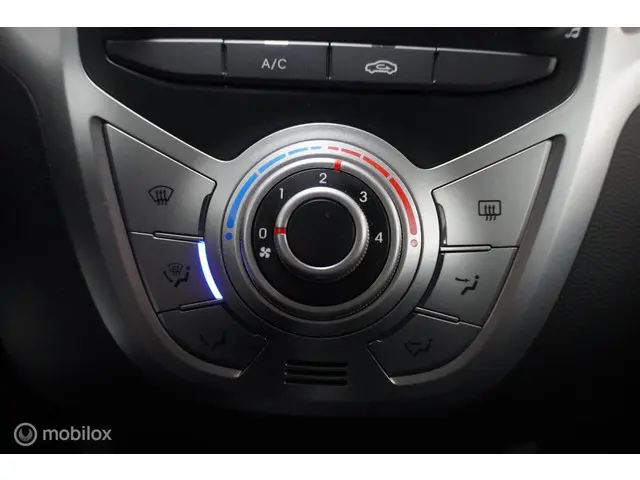 Hyundai ix20 1.6i i-Motion 2013 Benzine 24