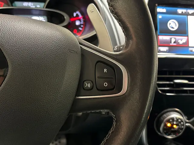 Renault Clio 1.2 GT Sport 2016 Benzine 16