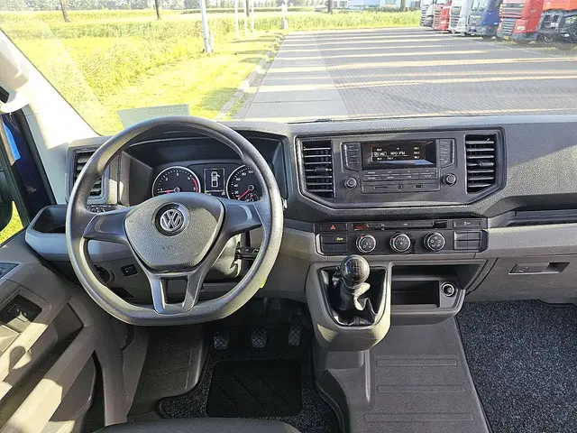 Volkswagen Crafter 35 2.0 2019 Diesel 8