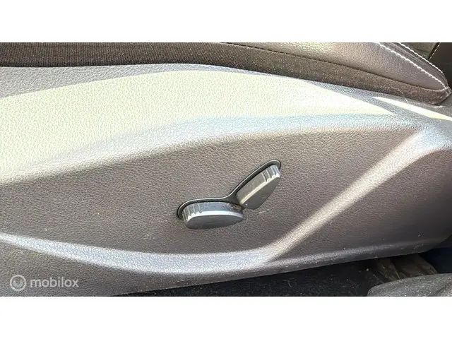 Ford Focus 1.0 Titanium|125Pk|Navi|Boekjes|Nap 2016 Benzine 28