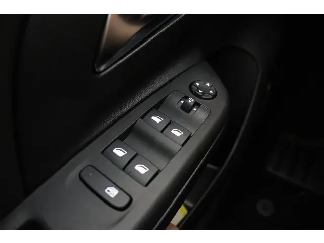 Opel Corsa-e 50 kWh 136pk GS Line 2023 Elektrisch 21