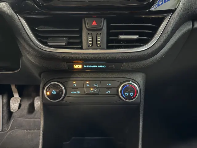 Ford Fiesta 1.1 Trend // Airco // Navi // LM velgen 2017 Benzine 9