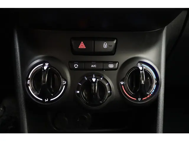 Peugeot 2008 1.2 PureTech 82pk Blue Lion 2016 Benzine 18