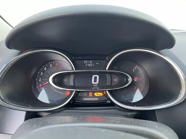 Renault Clio Estate 0.9 TCe Limited 2017 Benzine 4