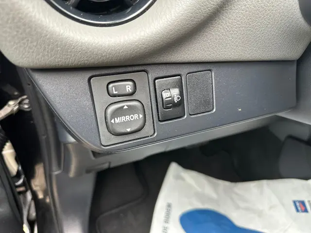 Toyota Yaris 1.5 Hybrid Active 2020 Hybride Benzine 8