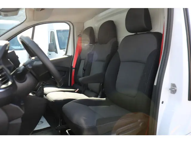 Renault Trafic 2.0 dCi 110pk Airco 2023 Diesel 27
