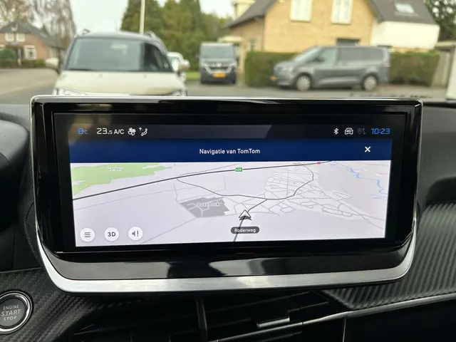 Peugeot 2008 1.2 Hybrid 145 Allure 2025 Hybride Benzine 30