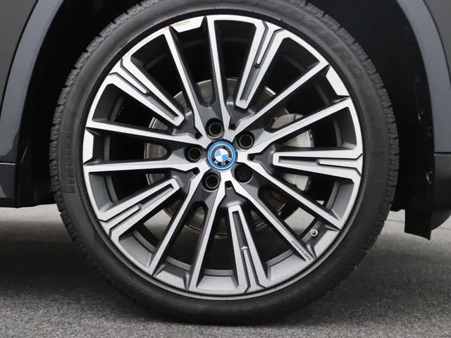 BMW X1 xDrive25e 2024 Hybride Benzine 20