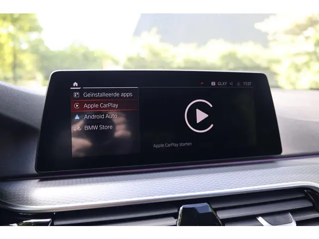 BMW 5 Serie Touring 530i High Executive 2020 Benzine 28