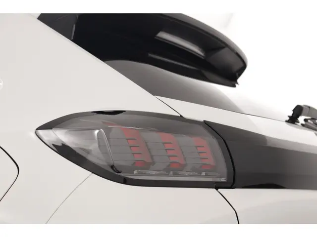 Peugeot 208 1.2 T 100pk Allure - DAB/Ecc/Apple 2021 Benzine 29