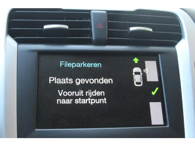 Ford Mondeo 1.0 EcoBoost 125 PK Trend 2015 Benzine 27