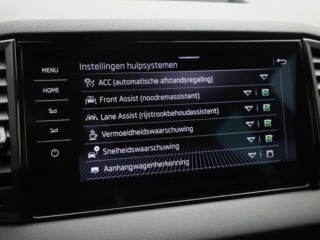 Škoda Karoq 1.5TSI/150PK ACT Sportline DSG 2025 Benzine 12