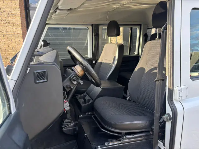 Land Rover Defender 2.2 D 130" S Crew Cab 2013 Diesel 7