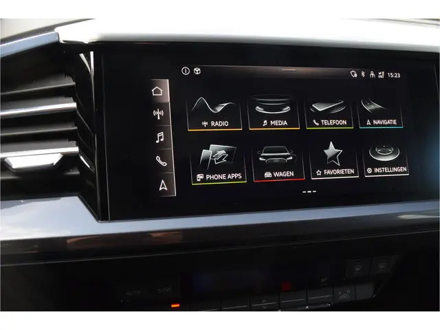 Audi Q4 e-tron 35 S-line 2022 Elektrisch 12