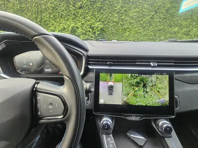 Lynk & Co 01 /1.5 Hybrid/ 262 PK/2022 2022 Hybride Benzine 18