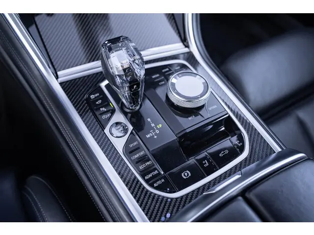 BMW 8 Serie 840d xDrive High Executive 2020 Diesel 50