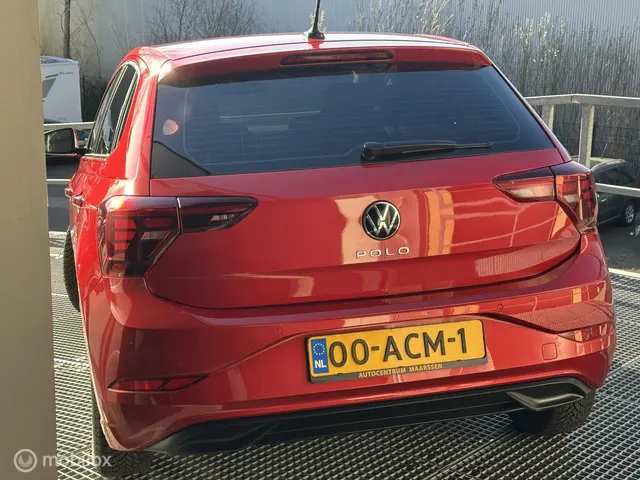 Volkswagen Polo 1.0 TSI Life Business 2022 Benzine 10