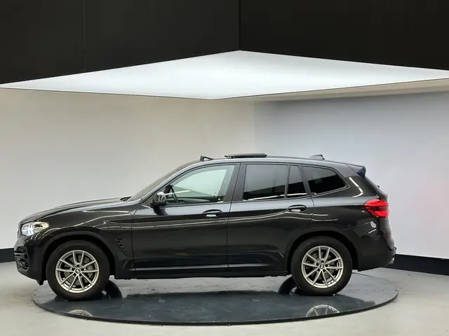 BMW X3 xDrive30i High Executive 2018 Benzine 29