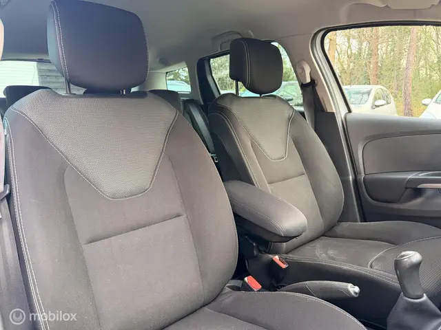 Renault Clio Estate 0.9 TCe Night&Day 2015 Benzine 11