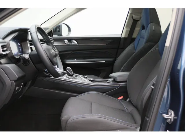 Lynk & Co 01 1.5 2022 Hybride Benzine 12